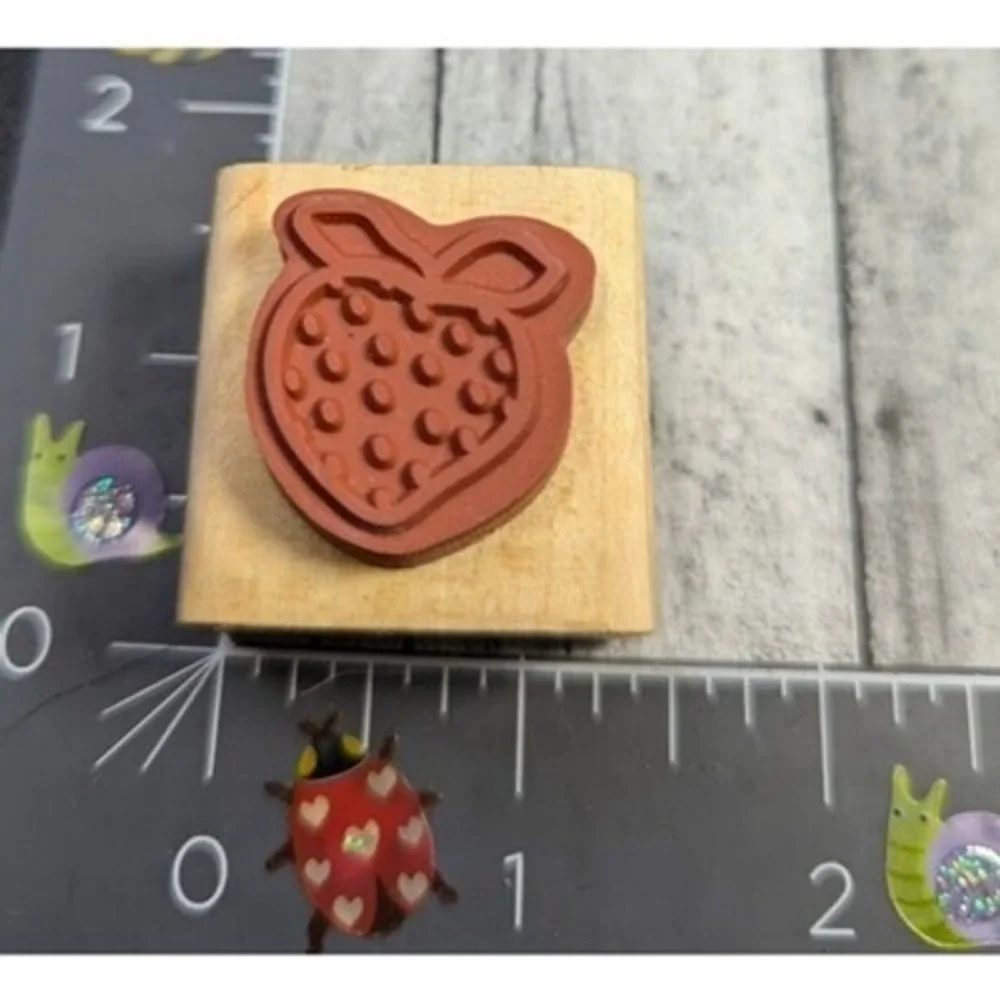 Anita's Small Strawberry Rubber Stamp Wood #A120
